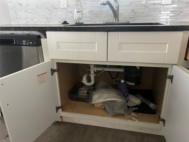 1306 Elby Street, Irving, TX 75061