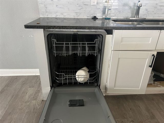 1306 Elby Street, Irving, TX 75061