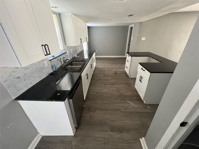 1306 Elby Street, Irving, TX 75061