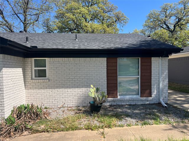 1306 Elby Street, Irving, TX 75061