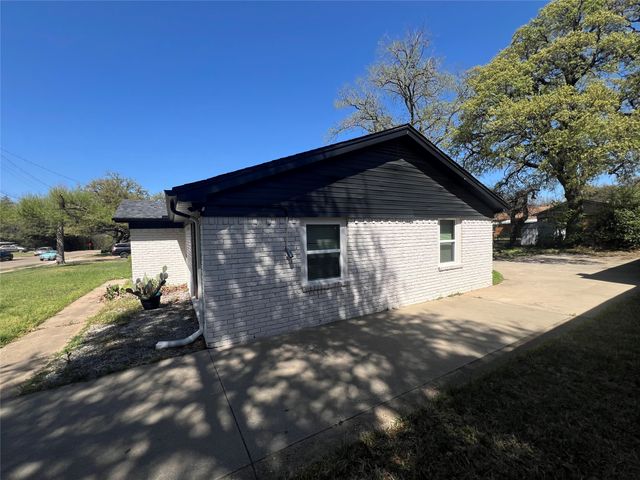 1306 Elby Street, Irving, TX 75061