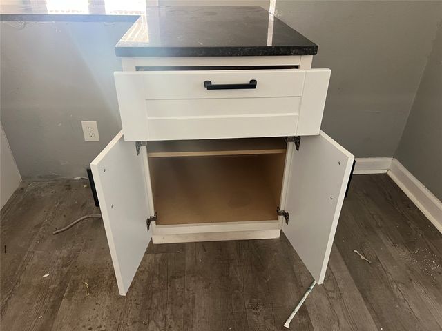 1306 Elby Street, Irving, TX 75061