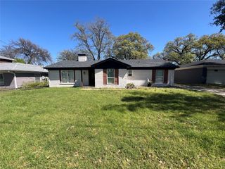 1306 Elby Street, Irving, TX 75061