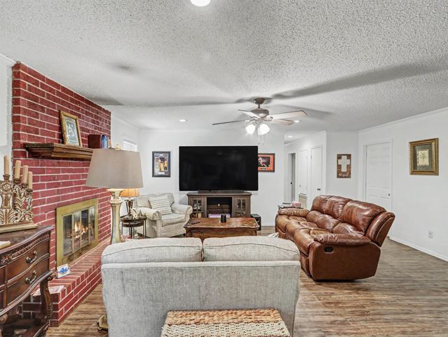 803 Ridgewood Drive, Russellville, AR 72801