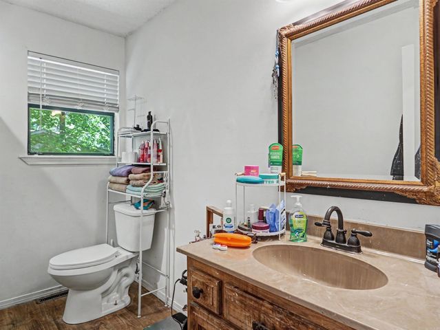 803 Ridgewood Drive, Russellville, AR 72801