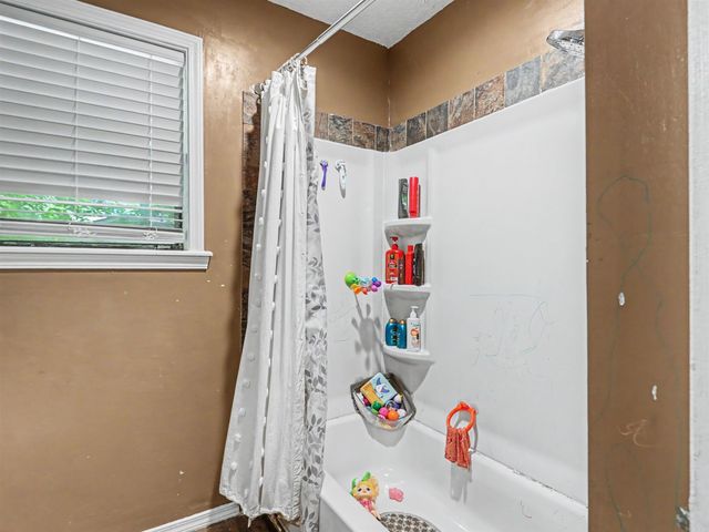 803 Ridgewood Drive, Russellville, AR 72801