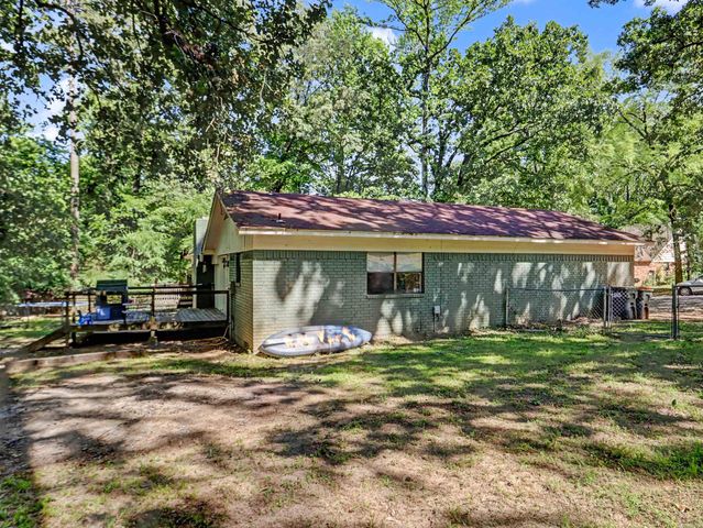 803 Ridgewood Drive, Russellville, AR 72801