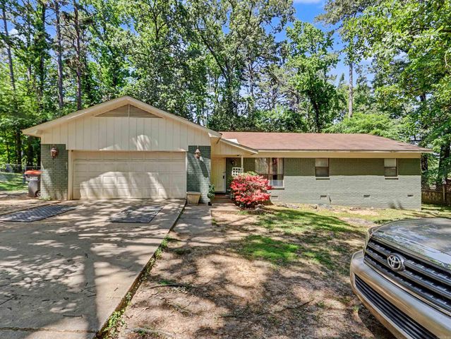 803 Ridgewood Drive, Russellville, AR 72801