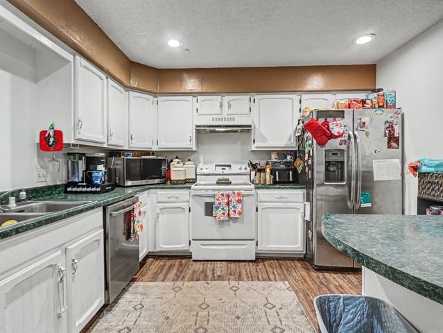 803 Ridgewood Drive, Russellville, AR 72801