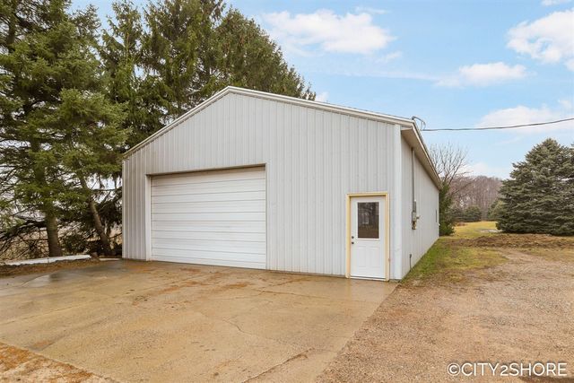 12201 Sparta Avenue, Sparta, MI 49345