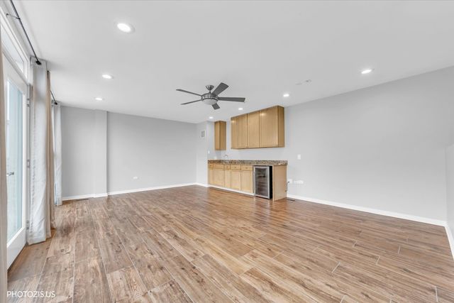 912 W Chicago Avenue 403, Chicago, IL 60642