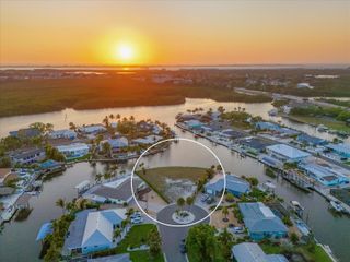 10412 KINGFISHER ROAD W, Bradenton, FL 34209