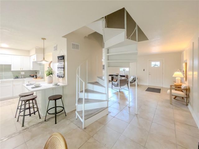 11739 WESSON CIRCLE W, Tampa, FL 33618