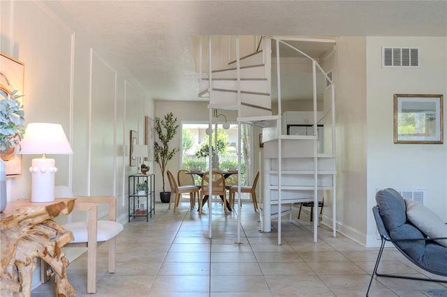 11739 WESSON CIRCLE W, Tampa, FL 33618