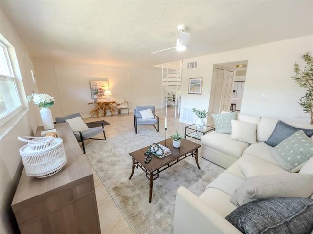 11739 WESSON CIRCLE W, Tampa, FL 33618
