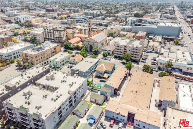 2961 W 8th Street, Los Angeles, CA 90005