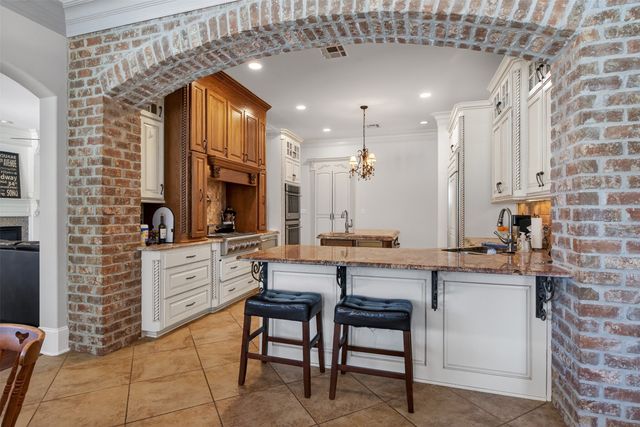 11010 Helens Way, Shreveport, LA 71106