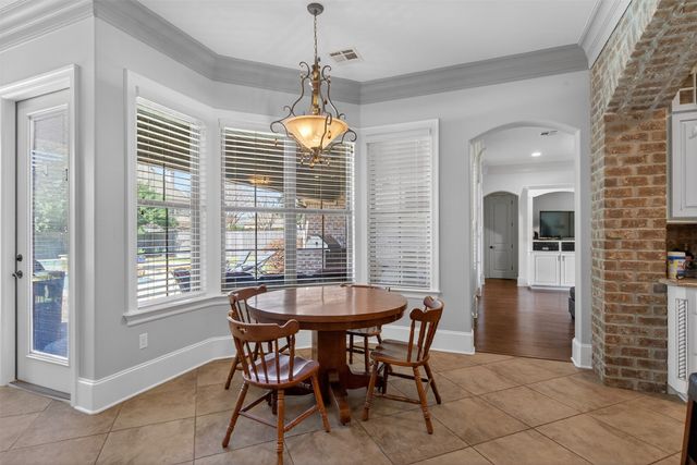 11010 Helens Way, Shreveport, LA 71106