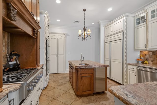 11010 Helens Way, Shreveport, LA 71106