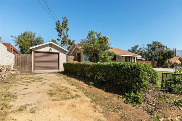 31642 Avenue E East, Yucaipa, CA 92399