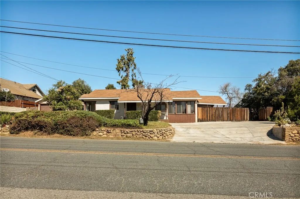 31642 Avenue E East, Yucaipa, CA 92399
