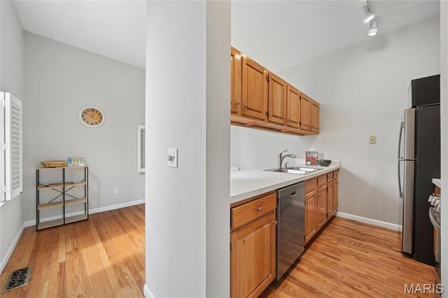 2224 Hickory Street, St Louis, MO 63104