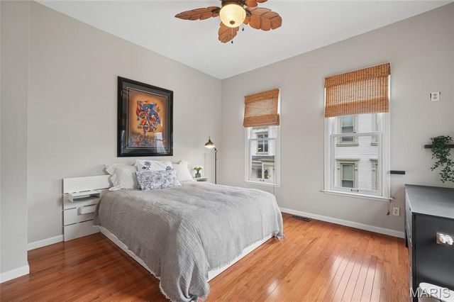 2224 Hickory Street, St Louis, MO 63104