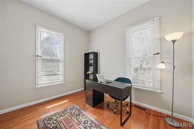 2224 Hickory Street, St Louis, MO 63104