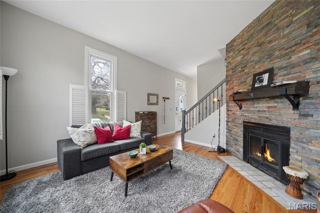 2224 Hickory Street, St Louis, MO 63104