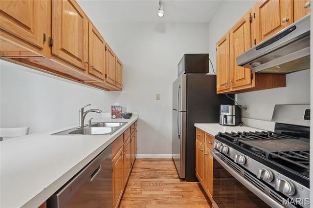 2224 Hickory Street, St Louis, MO 63104