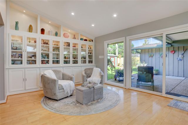 4302 Hummingbird Street, Houston, TX 77035