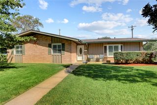 4302 Hummingbird Street, Houston, TX 77035