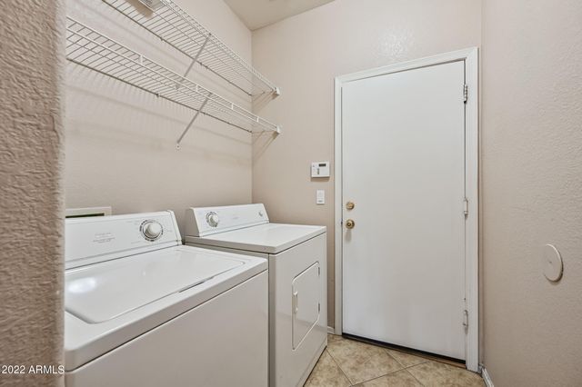 1525 W Saint Kateri Drive, Phoenix, AZ 85041