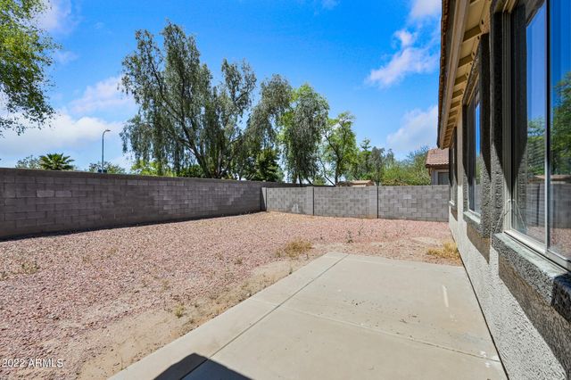 1525 W Saint Kateri Drive, Phoenix, AZ 85041