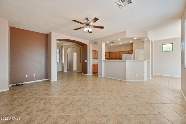 1525 W Saint Kateri Drive, Phoenix, AZ 85041