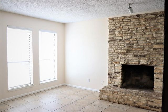 1214 Leander RD B, Georgetown, TX 78628