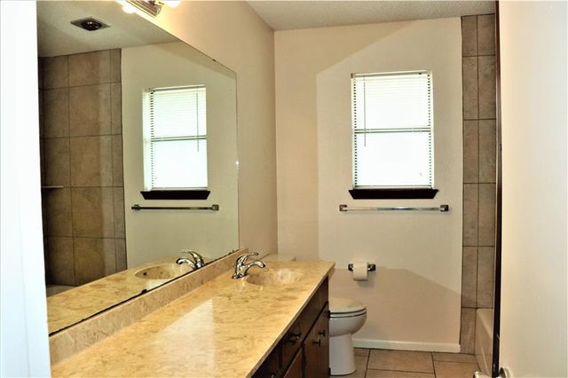1214 Leander RD B, Georgetown, TX 78628