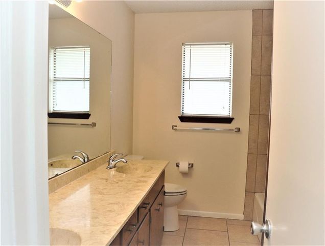 1214 Leander RD B, Georgetown, TX 78628