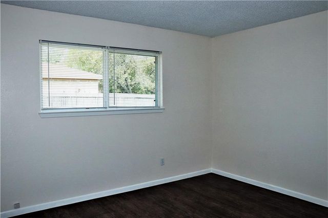 1214 Leander RD B, Georgetown, TX 78628