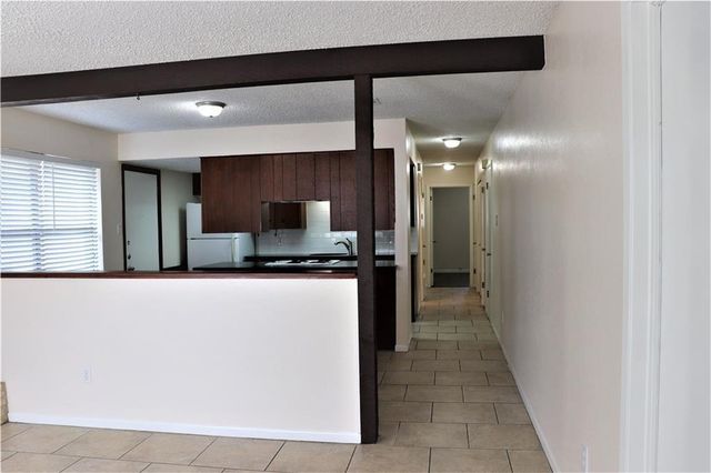 1214 Leander RD B, Georgetown, TX 78628