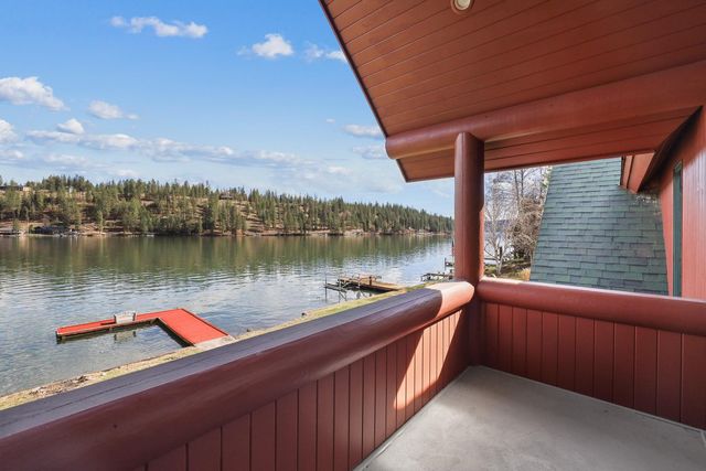 23612 N Westlake Dr, Nine Mile Falls, WA 99026
