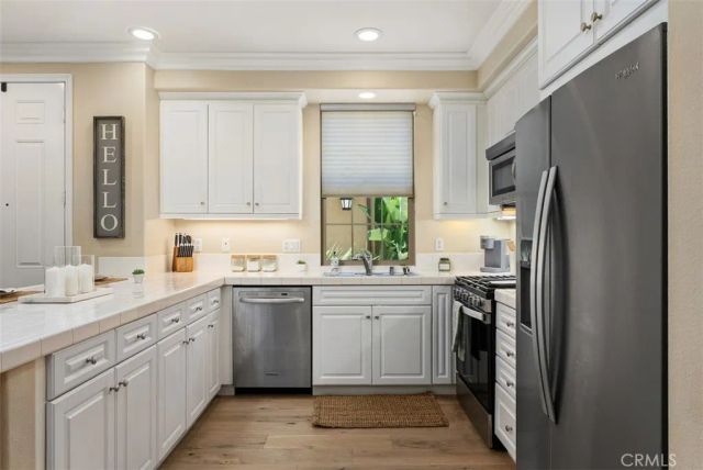 57 Silverado, Irvine, CA 92618