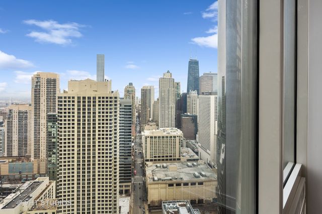 401 N Wabash Avenue 30E, Chicago, IL 60611
