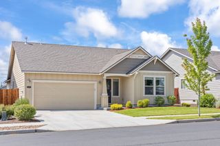 2378 SW Metolius Avenue, Redmond, OR 97756