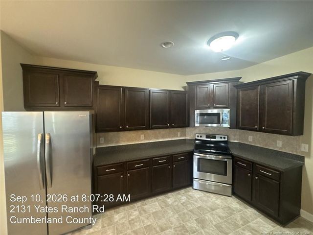 2131 Yates Ranch Road, Hope Mills, NC 28348