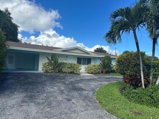 1083 SW 25th Place, Boynton Beach, FL 33426