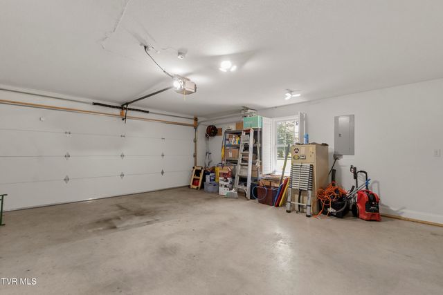 12 Grace Drive, Greeneville, TN 37745