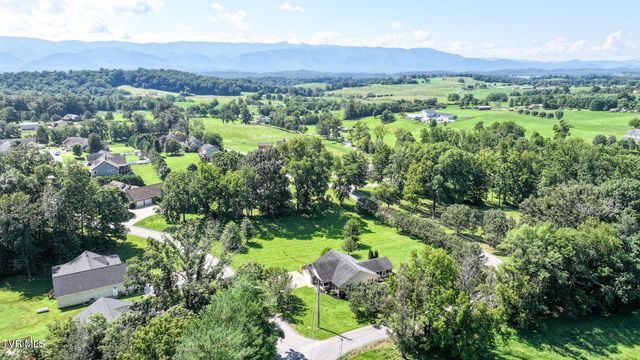 12 Grace Drive, Greeneville, TN 37745