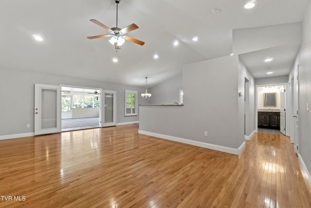 12 Grace Drive, Greeneville, TN 37745
