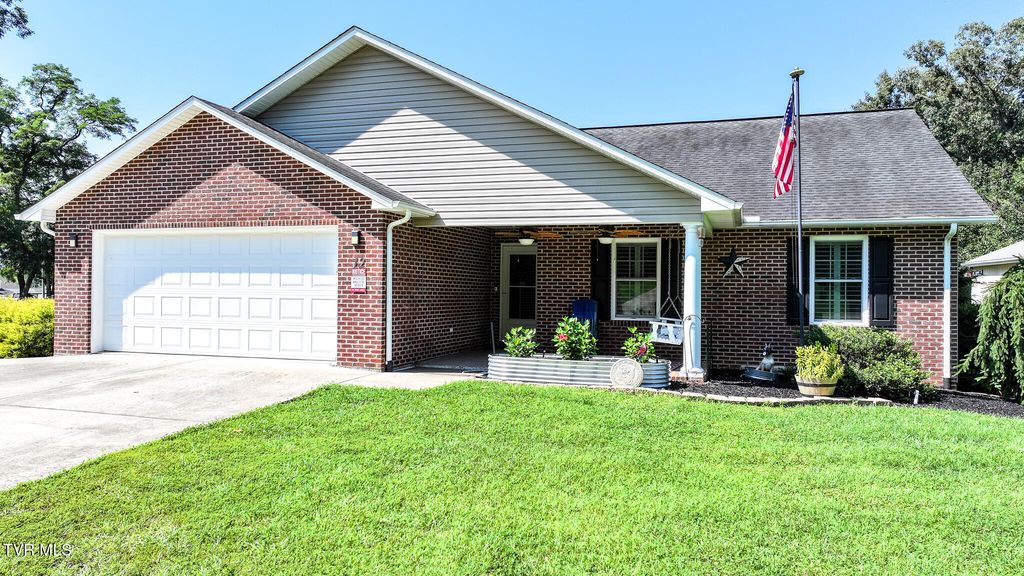 12 Grace Drive, Greeneville, TN 37745